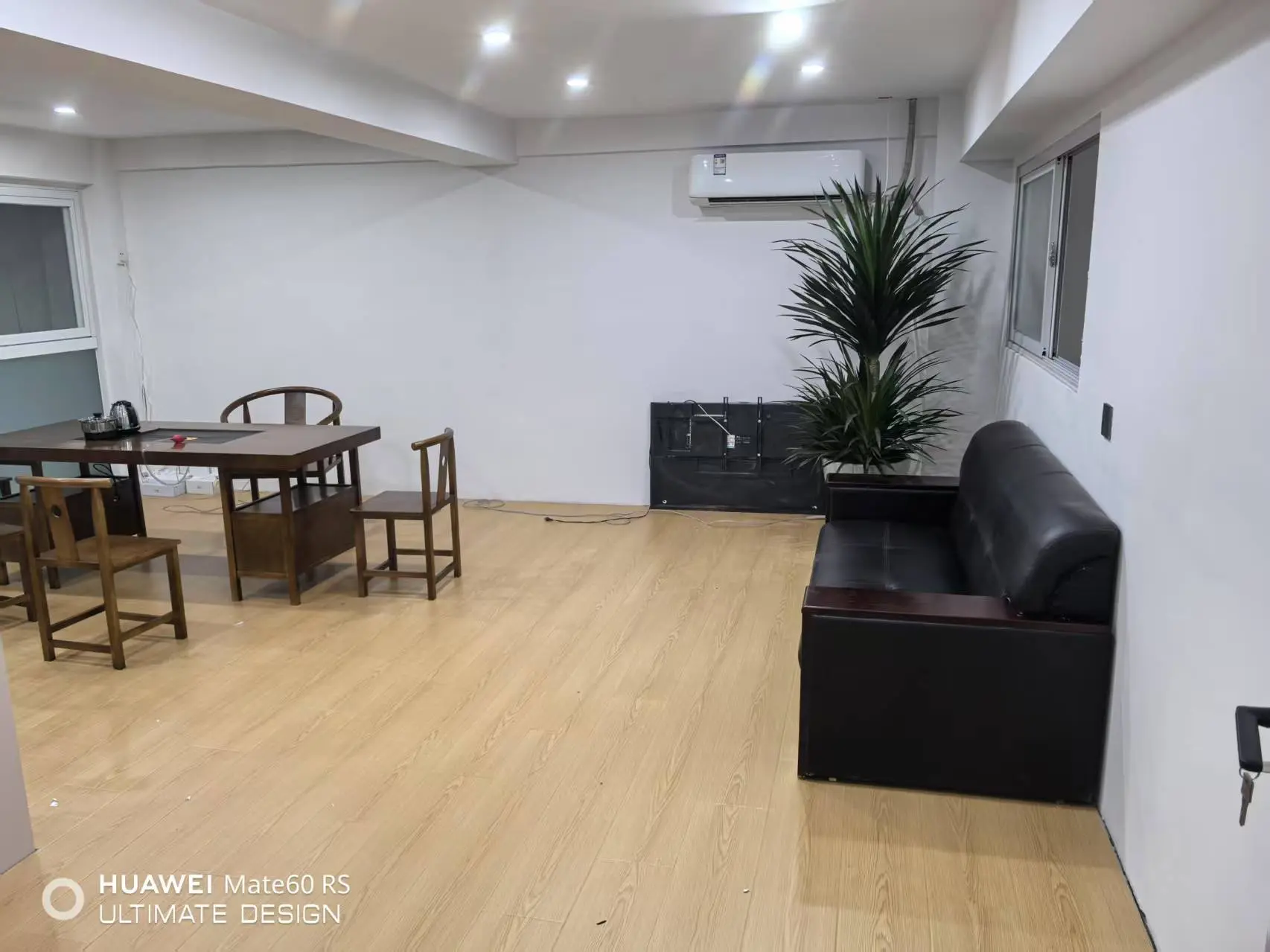 商务车改装相关门店实景